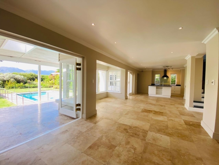 To Let 4 Bedroom Property for Rent in Klein Slangkop Western Cape